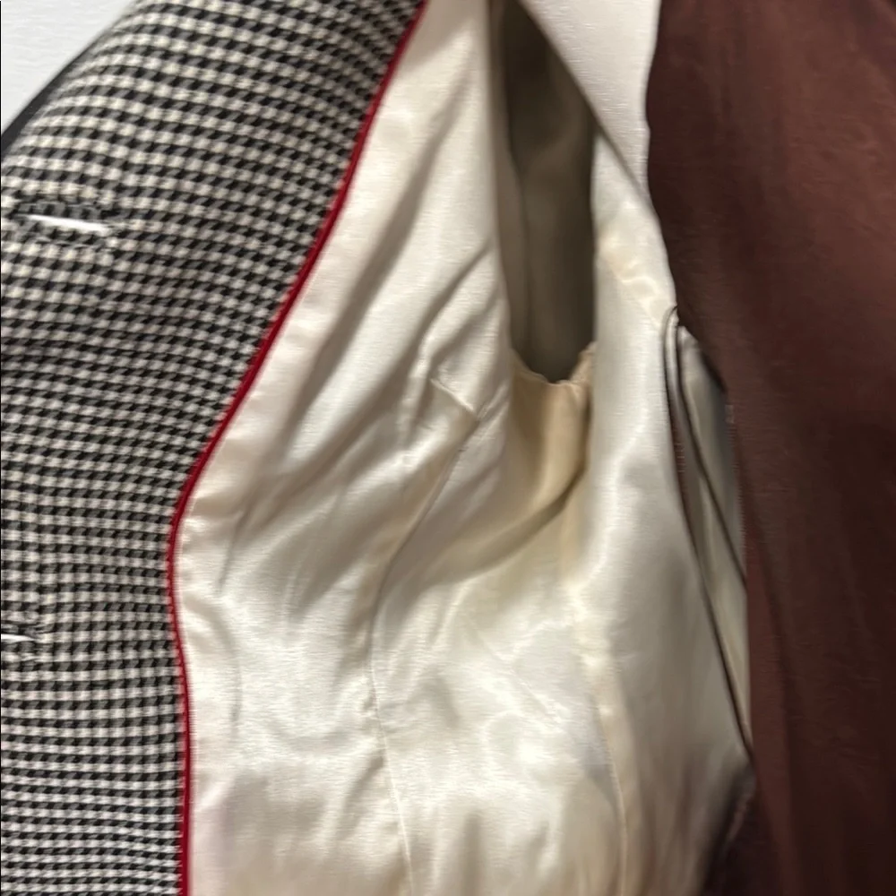 Kate Spade - Black and White Blazer with Houndstooth Pattern and 3Q sleeve